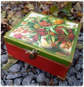 ręcznie malowana herbaciarka, pudełko na ulubiona herbatkę , motywy jesienne