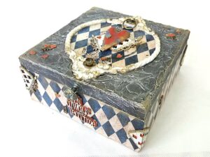 pudełko Alicji w krainie czarów, ręczna robota, oryginalny prezent